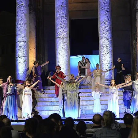 Apartament Andrea L *