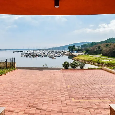 Andrea L Apartament Pomer