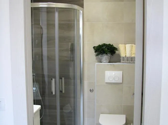 Апартаменты Andrea L Помер