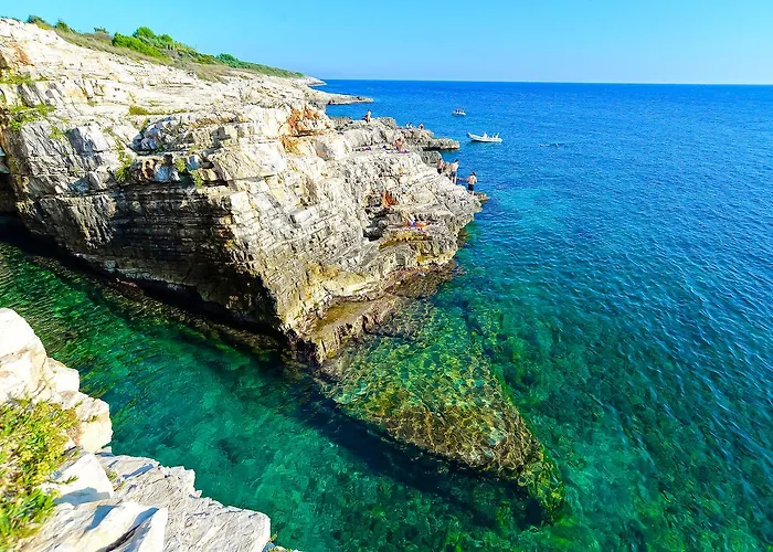 Andrea L * Помер